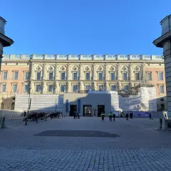 Stockholms slott antal rum är många, här syns en del av fasaden under renovering.
