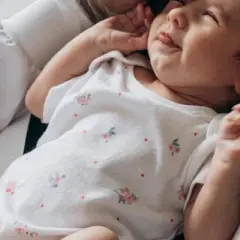Kiedy pierwsza wizyta z noworodkiem u pediatry? Pełny przewodnik!