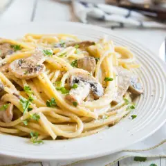Odmierzanie spaghetti: Proste triki na idealną porcję (bez wagi!)