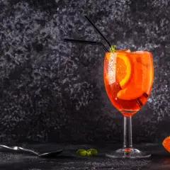 Najlepsze drinki na bazie prosecco, które zachwycą Twoich gości