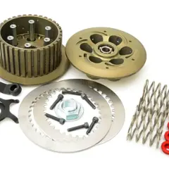Conjunto de componentes de un embrague antirrebote para moto, incluyendo discos, resortes y plato de presión.