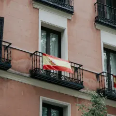 Czy warto kupić mieszkanie w Hiszpanii? Analiza korzyści i ryzyk