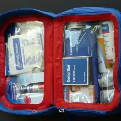 Apteczka samochodowa obowiązkowa? Sprawdź, gdzie unikniesz mandatu!