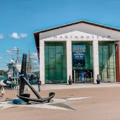 Karlskrona: Gdzie zjeść? Odkryj najlepsze smaki i widoki!