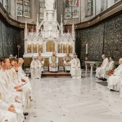 Konsekracja kościoła kiedy: poznaj ważne daty i znaczenie ceremonii