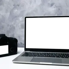 Jak zgrać zdjęcia z aparatu na komputer przez kabel USB bez problemów
