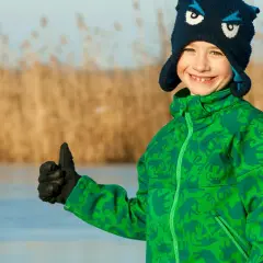 Wiatrówka dla chłopca: Softshell czy wiatrówka? Wybierz mądrze!