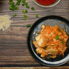 Domowe kimchi: Jak przygotować idealny koreański smak krok po kroku.