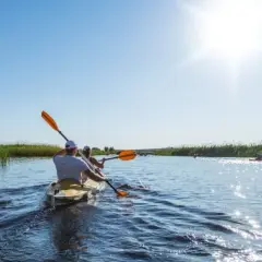 Ile kosztuje spływ kajakowy? Sprawdź ceny i budżet