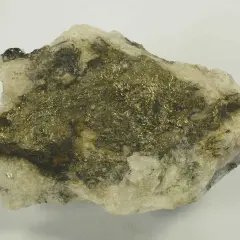 Gestein mit glänzenden, goldfarbenen Pyrit-Kristallen. Vorsicht, Pyrit ist giftig!
