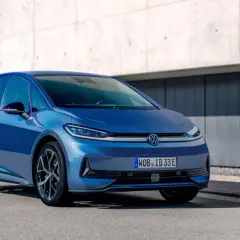 Volkswagen ID.3 azul eléctrico, listo para explorar con gran autonomía.