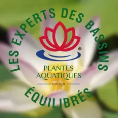Logo "Les Experts des Bassins" avec une fleur de lotus et le texte "Plantes Aquatiques Équilibrées", évoquant l'aquaculture plante.