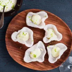 Glutenfria räkchips med en krämig fyllning och lime. En läcker förrätt som passar alla.