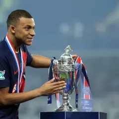 Ile naprawdę zarabia Mbappé w tydzień? Szokujące liczby i źródła dochodów