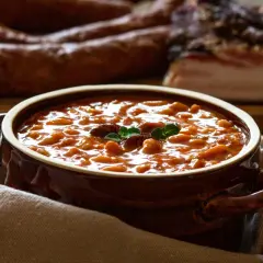 Minestra di Fagioli: Ricetta Perfetta, Segreti e Varianti Tradizionali