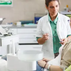 Ile kosztuje znieczulenie u dentysty prywatnie? Sprawdź ceny i typy