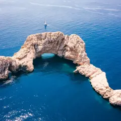 Jakie wyspy wchodzą w skład Balearów? Odkryj ich unikalne piękno