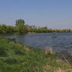 Jezioro Kunickie: najlepsze miejsca na wędkowanie i żeglarstwo w regionie
