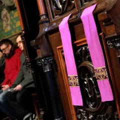 Najlepsze miejsca na spowiedź w Warszawie - gdzie i kiedy iść