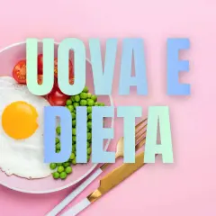 Uova e dieta: un piatto con uovo fritto, pomodorini e piselli. Alcuni pensano che le uova facciano male, ma sono un alimento versatile.