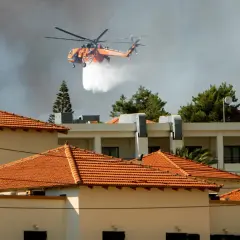 Rodos po pożarach 2023: Które hotele ucierpiały? Czy jest bezpiecznie?