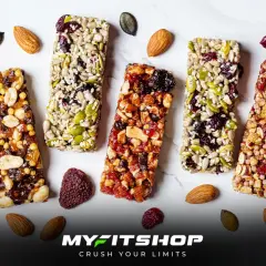 Barrette proteiche ricche di frutta secca e semi, ideali per uno snack energetico e per capire a cosa servono le barrette proteiche: un boost di nutrienti.