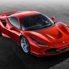 Ile kosztuje Ferrari F8 Tributo? Ceny nowych i używanych modeli