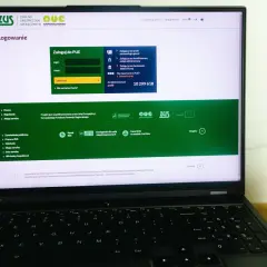 Konto ZUS online: Jak sprawdzić i zarządzać kontem emerytalnym?