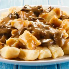 Pyszne kopytka z grzybowym sosem. Idealny sos do kopytek, który podkreśla ich smak.