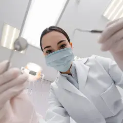 Czy do dentysty trzeba skierowanie? Pełny przewodnik NFZ/prywatnie