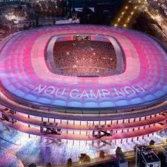 Wizualizacja stadionu po remoncie Camp Nou, z widownią i napisem "NOC CAMP NOU" na dachu.