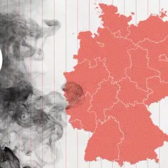 Rauchmelder-Wartung: Wenn Mieter nicht anwesend sind, kann dies rechtliche Folgen haben. Deutschlandkarte mit Rauch und Paragraphen-Symbol im Haus.