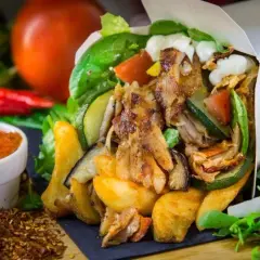 Kebab box: ile kcal? Sprawdź kaloryczność i składniki