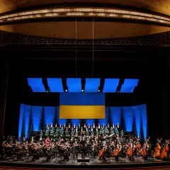 Jaki zespół zagrał razem z orkiestrą symfoniczną? Niespodzianka w Londynie