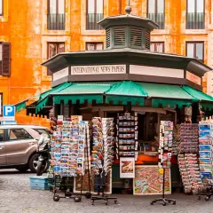Gdzie kupić pamiątki w Rzymie – najlepsze miejsca i jak uniknąć podróbek