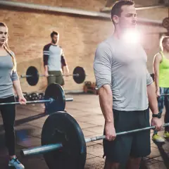 Trening siłowy: Ile kalorii spalisz i jak podkręcić metabolizm?