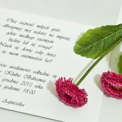 Jak napisać zaproszenie na 18 urodziny, które zachwyci gości