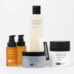 Zestaw kosmetyków PCA Skin, w tym żel na trądzik z kwasem salicylowym i cynkiem PCA, tonik nawilżający i maska na noc.