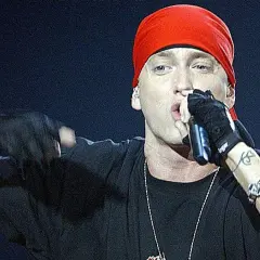 Ile ma lat Eminem? Zaskakująca prawda o wieku rapera