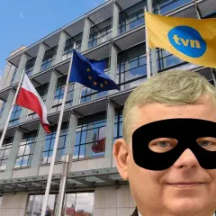 Twarz w masce złodzieja na tle budynku z flagami Polski, USA, UE i TVN. Czy to symbol, dlaczego politycy PiS masowo bojkotują programy w niektórych stacjach tv?