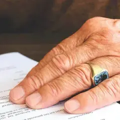 Jak zmienić testament notarialny? Uniknij pułapek i kosztów
