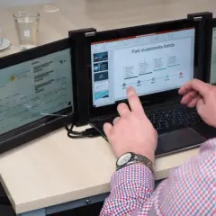 Jak podłączyć drugi monitor do laptopa i uniknąć problemów z konfiguracją