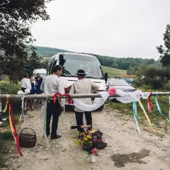Dzień przed ślubem jak się nazywa – tradycje i znaczenie w Polsce
