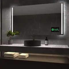 Nowoczesne lustro z telewizorem w łazience, wyświetlające Spotify.
