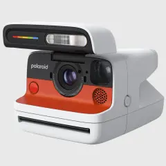 Nowoczesny aparat Polaroid, który pozwala na natychmiastowe odbitki. To jest właśnie Polaroid, co to za magia!