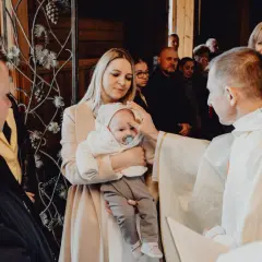 Ile kosztuje fotograf na chrzest? Ceny, które mogą zaskoczyć