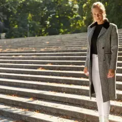 Najlepsze outfit na jesień: jak stworzyć stylowe i praktyczne zestawy