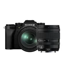 Czarny aparat Fujifilm X-T5 z obiektywem XF Zoom 16-50mm. Idealny do uchwycenia każdej chwili.