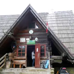 Bieszczady: Bacówka pod Małą Rawką co musisz wiedzieć?