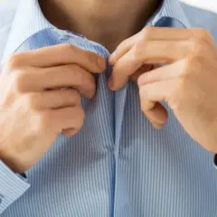 Guziki w koszulach: Dlaczego damskie po lewej, męskie po prawej?